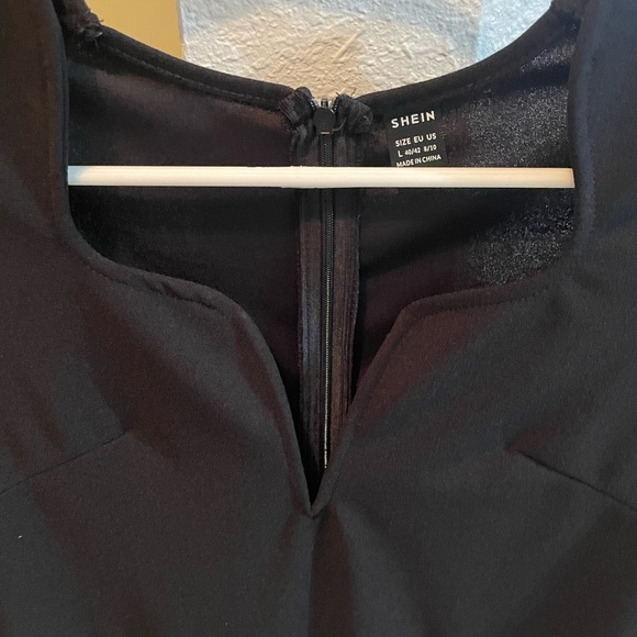 Black Shein Dress size large with lace sleeves - Picture 5 of 5